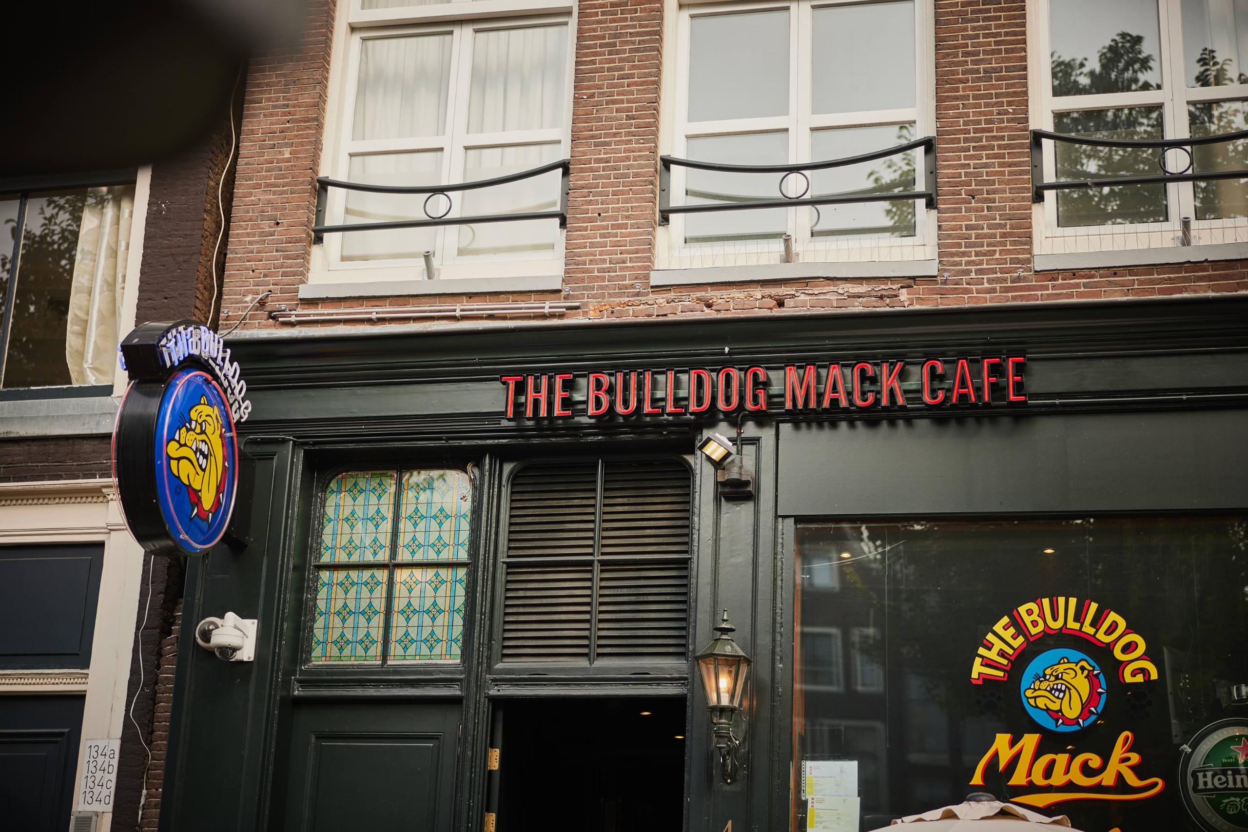 Café Mack  The Bulldog